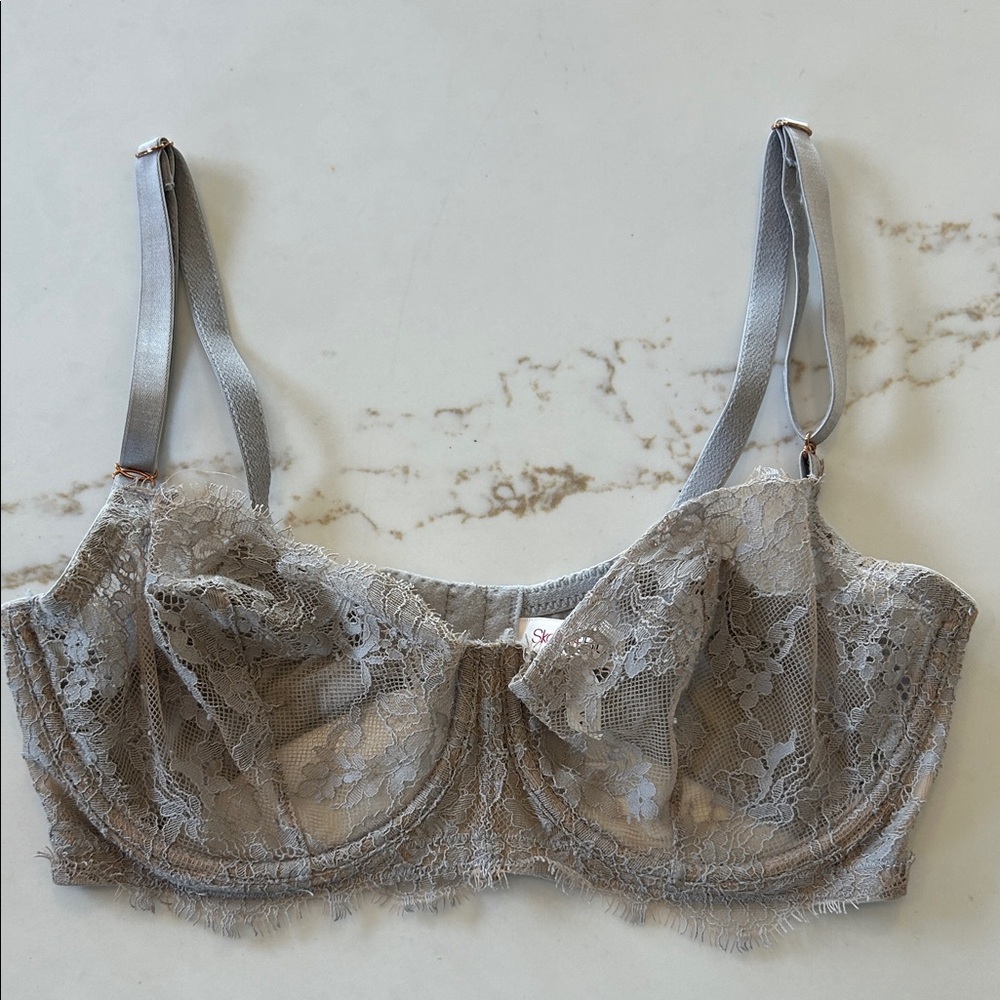 Skarlett Blue Lace Underwire Bra in Gray